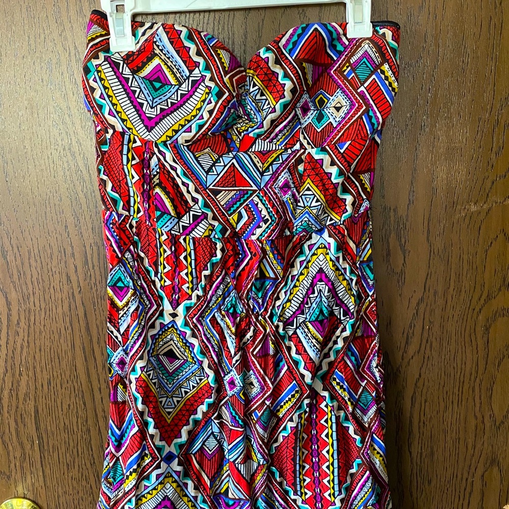 Name brand strapless short dress